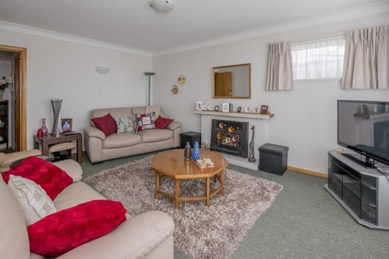 Photo of property in 4 Chester Street, Levin, 5510