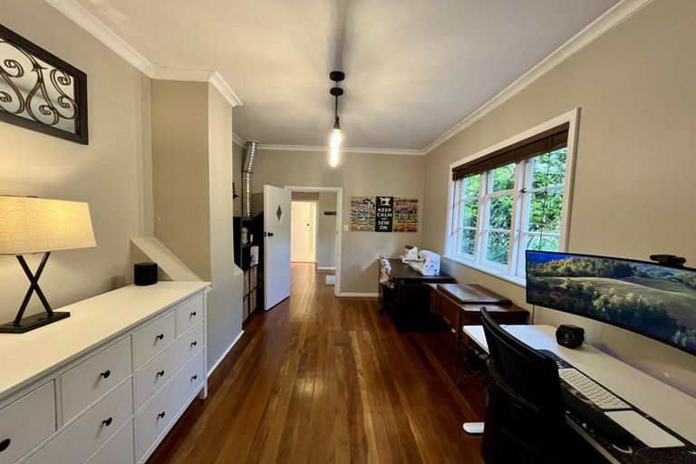 Photo of property in 14 Cecil Road, Tawa, Wellington, 5028