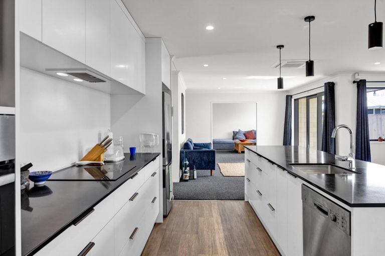 Photo of property in 48b Celia Street, Stratford, 4332