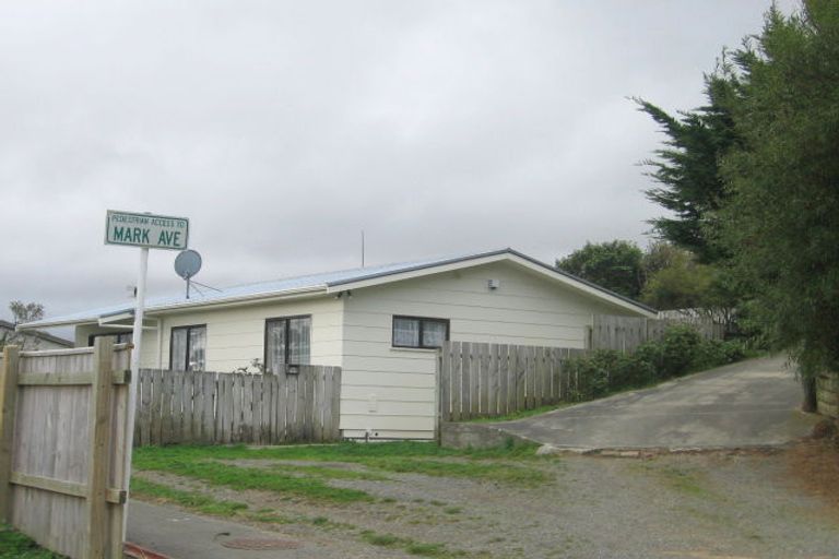 Photo of property in 20b Mandeville Crescent, Grenada Village, Wellington, 6037
