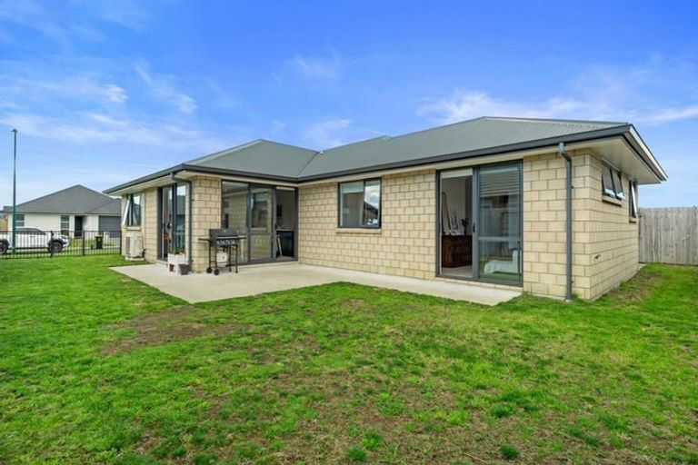 Photo of property in 38 Piata Street, Papamoa Beach, Papamoa, 3118