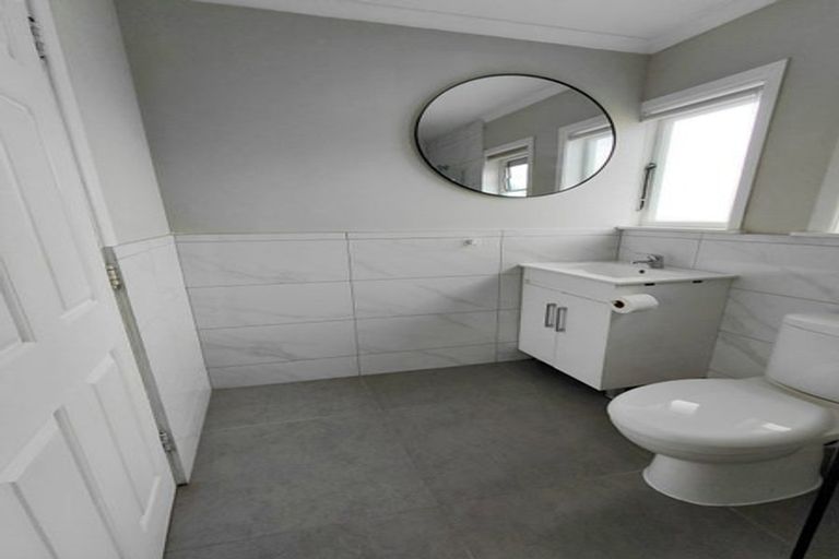 Photo of property in 383 West Coast Road, Glen Eden, Auckland, 0602