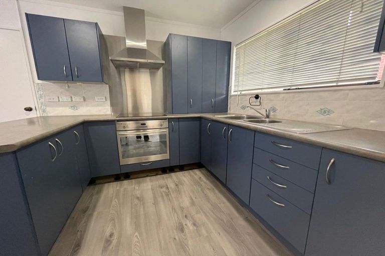 Photo of property in 1/6b Youngs Road, Papakura, 2110