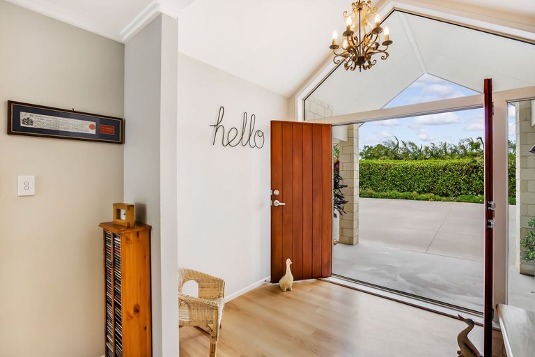 Photo of property in 7 Church View Road, Waiau Pa, Pukekohe, 2679