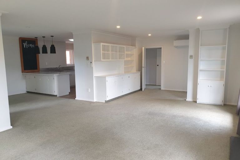 Photo of property in 14 Tomes Road, St Albans, Christchurch, 8052