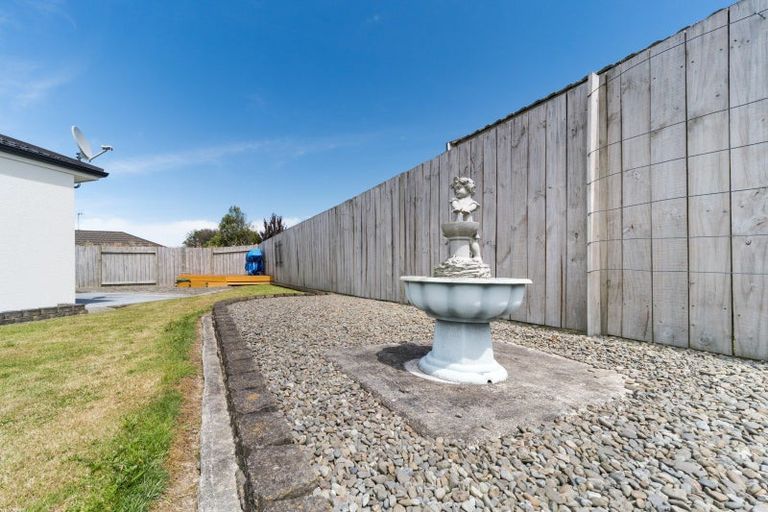 Photo of property in 14 Jordan Way, Kelvin Grove, Palmerston North, 4414
