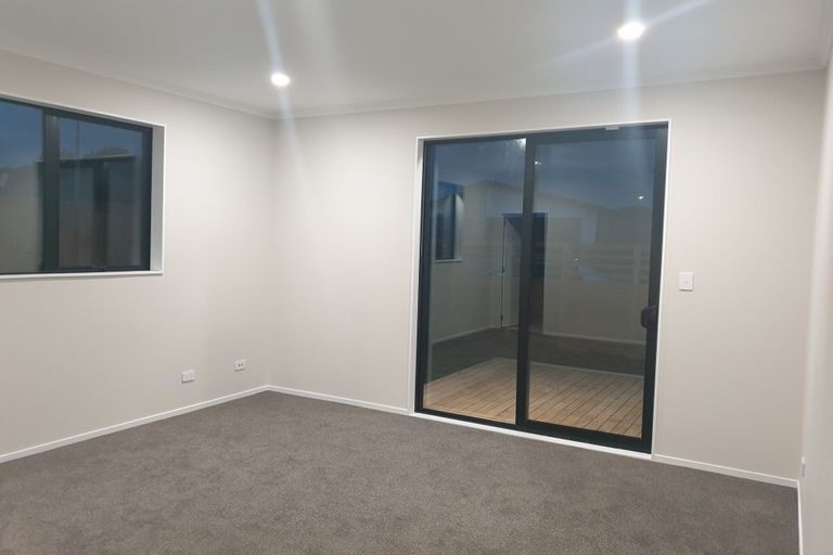 Photo of property in 8 Tawhiti Road, Pukekohe, 2120