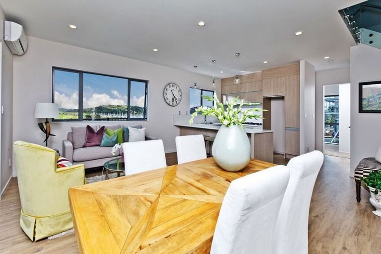 Photo of property in 14 Kaipuke Crescent, Gulf Harbour, Whangaparaoa, 0930