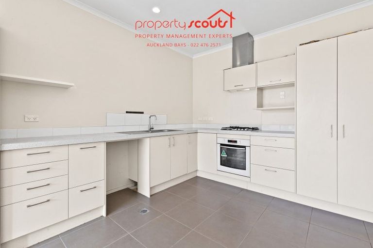 Photo of property in 20 Station Street, Hobsonville, Auckland, 0616