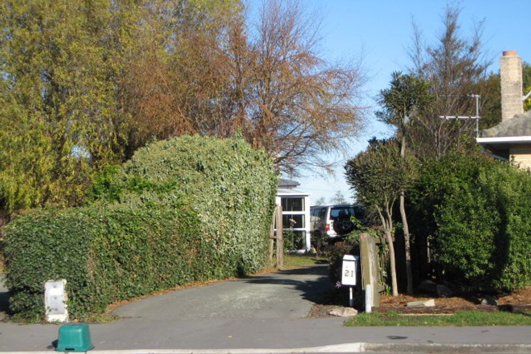 Photo of property in 21 Roswell Place, Islington, Christchurch, 8042