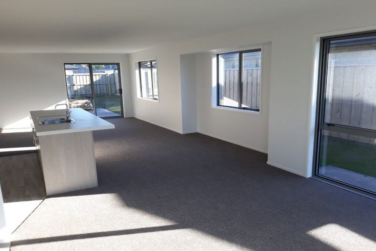 Photo of property in 26 Broadway Parade, Rolleston, 7615