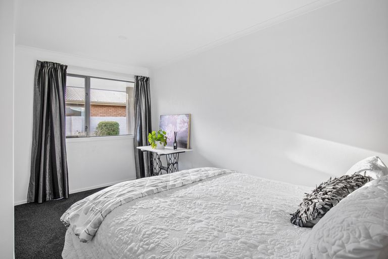 Photo of property in 10 Juniper Close, Alexandra, 9320