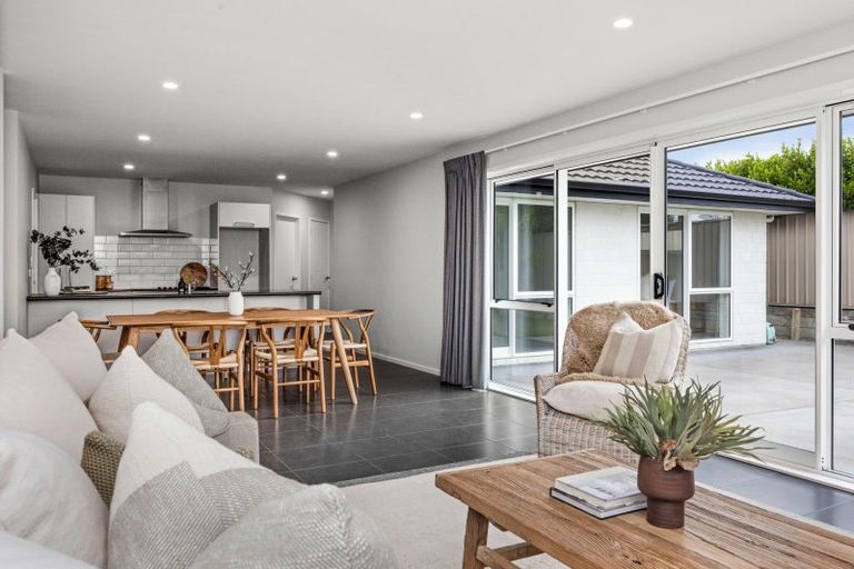 Photo of property in 16 Drovers Way, Frimley, Hastings, 4120