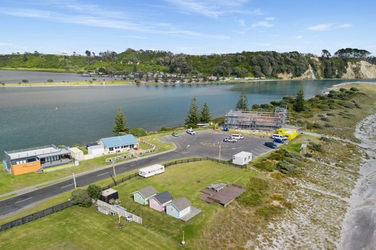 Photo of property in 721 Pukehina Parade, Pukehina, 3189