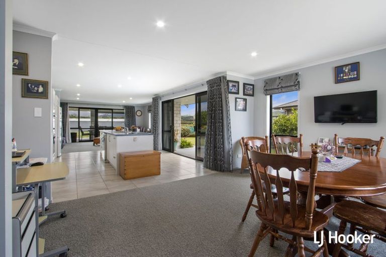 Photo of property in 11 Reel Road, Athenree, Waihi Beach, 3611