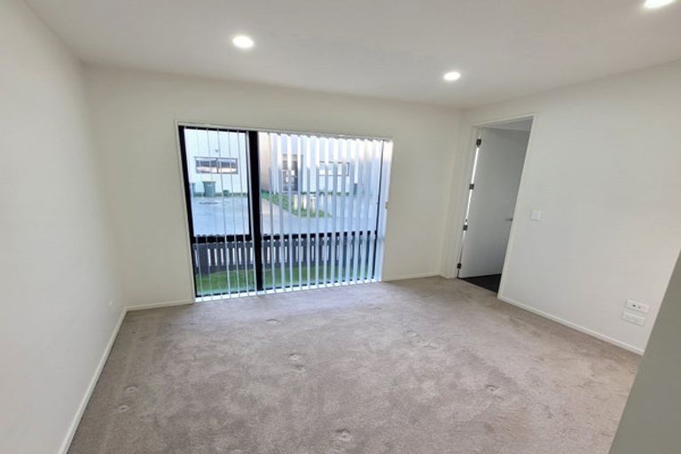 Photo of property in 3a Matakohe Road, Westgate, Auckland, 0814