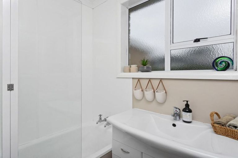 Photo of property in 27 Cross Street, Coalgate, 7673