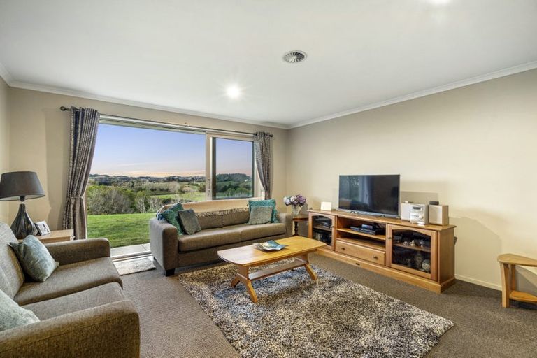 Photo of property in 122d Forestry Road, Waitoki, Kaukapakapa, 0871