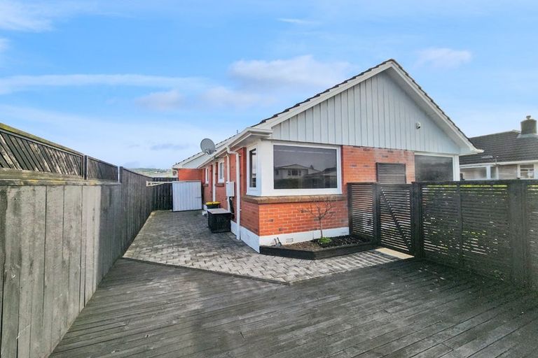 Photo of property in 75 Wai-iti Crescent, Woburn, Lower Hutt, 5010