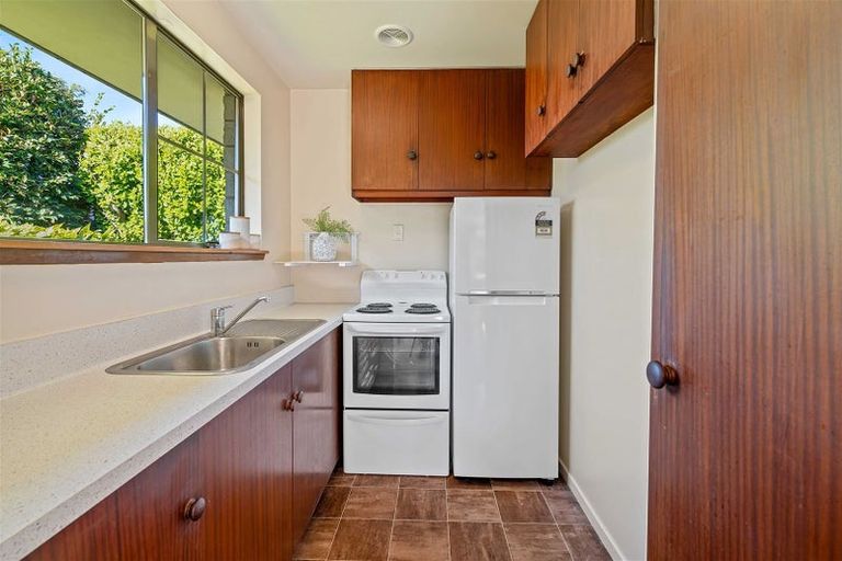 Photo of property in 2/14 Resolution Place, Bryndwr, Christchurch, 8053