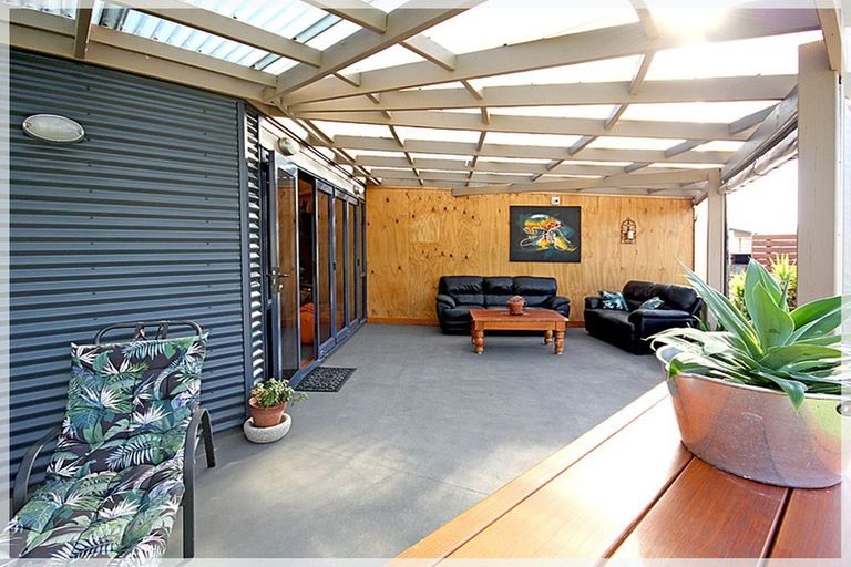 Photo of property in 45 Andrews Street, Foxton Beach, Foxton, 4815