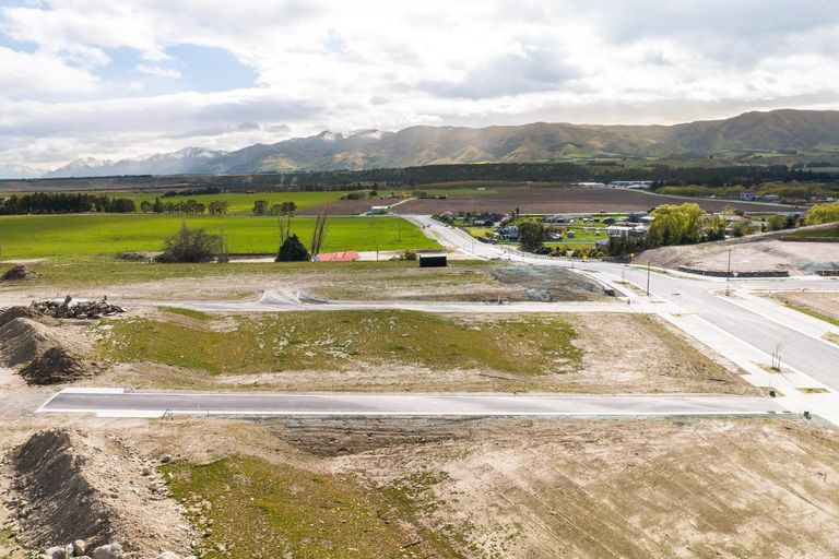 Photo of property in 42 Atkins Road, Luggate, Wanaka, 9382