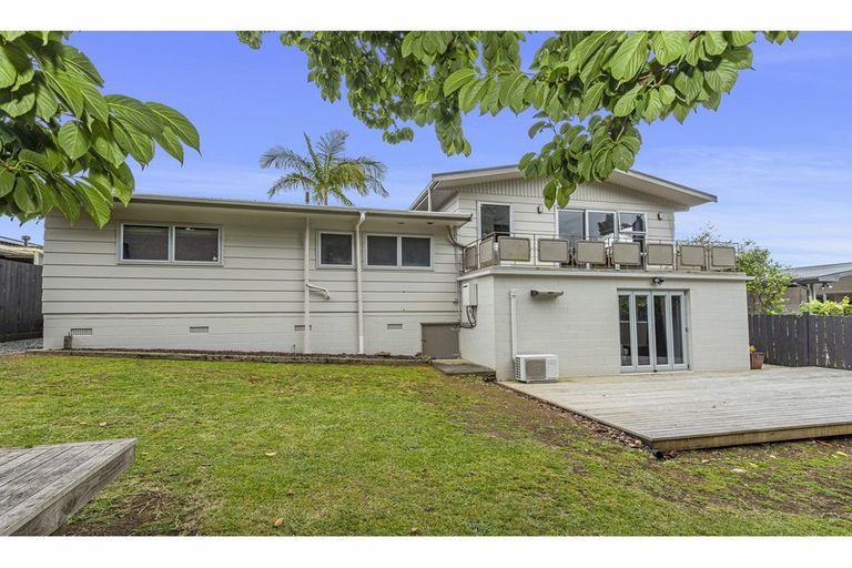 Photo of property in 17 Kotare Crescent, Maunu, Whangarei, 0110