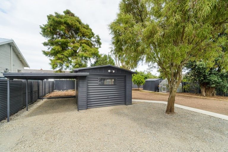 Photo of property in 6 Coventry Street, Highbury, Palmerston North, 4412