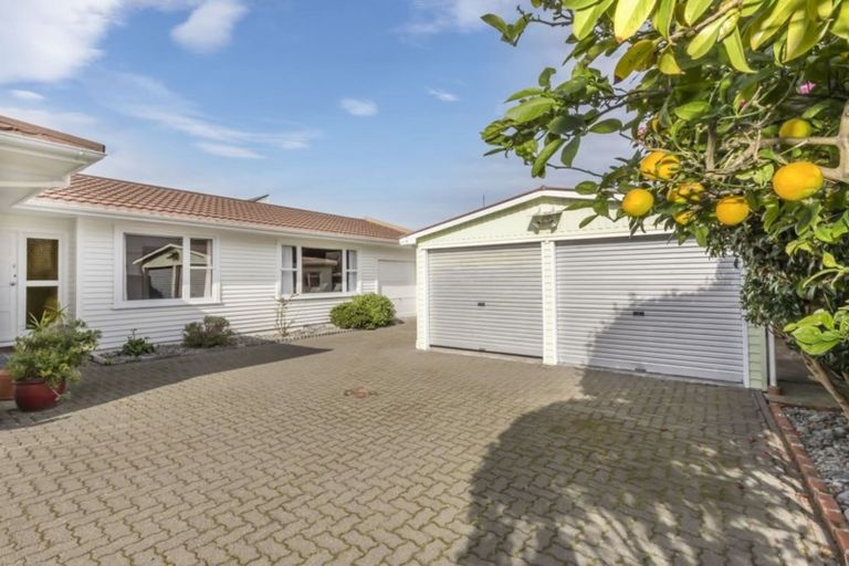 Photo of property in 28 Rotherham Terrace, Miramar, Wellington, 6022