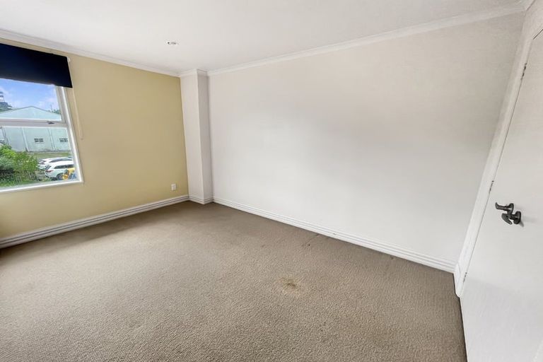 Photo of property in 153e Grant Road, Thorndon, Wellington, 6011