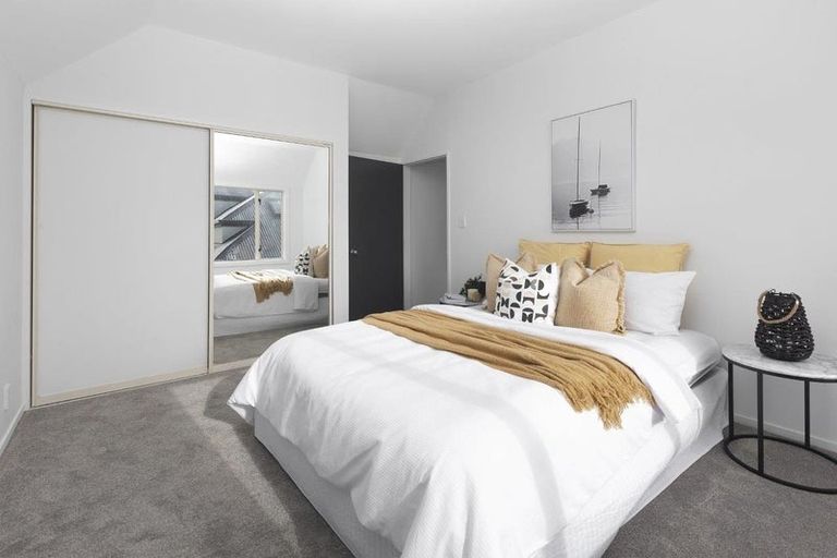 Photo of property in 2/34 Mona Vale Avenue, Riccarton, Christchurch, 8011