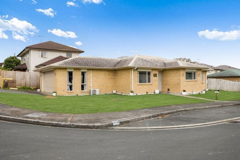 Photo of property in 9 Neesons Way, Glendene, Auckland, 0602