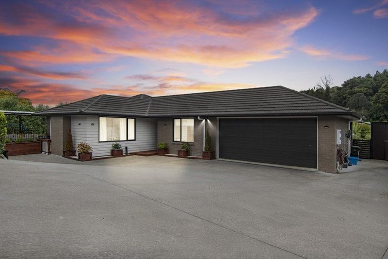 Photo of property in 8 Taiko Street, Horahora, Whangarei, 0110