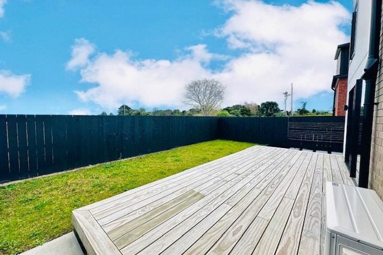 Photo of property in 4 Huljich Way, Hobsonville, Auckland, 0616