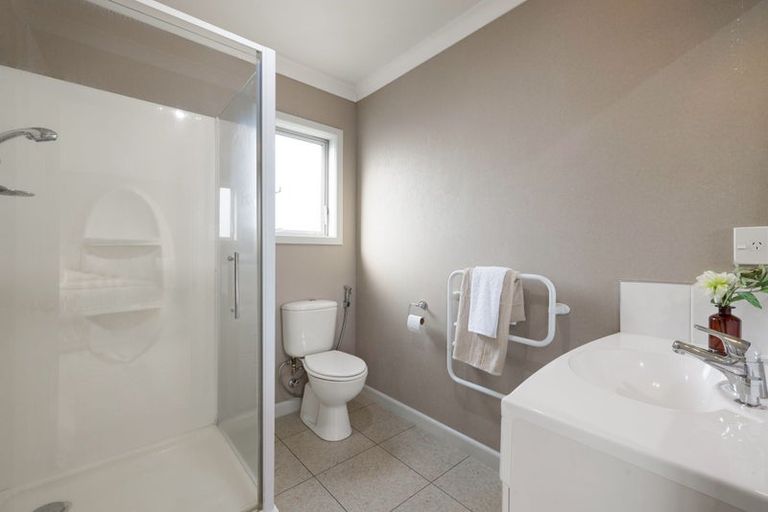 Photo of property in 28 The Esplanade, Huntington, Hamilton, 3210