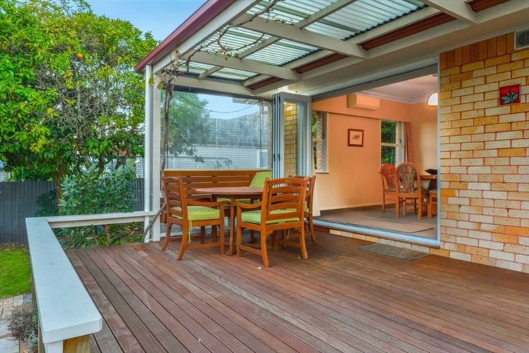 Photo of property in 17 Bailey Avenue, Claudelands, Hamilton, 3214