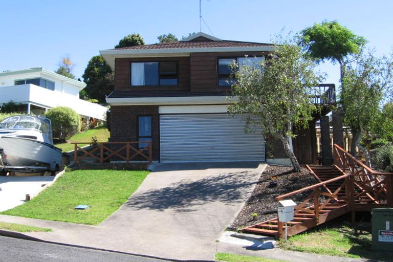 Photo of property in 9 Halder Place, Torbay, Auckland, 0632