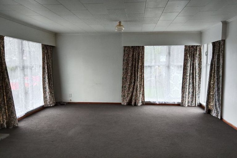 Photo of property in 2 Epsom Way, Karori, Wellington, 6012