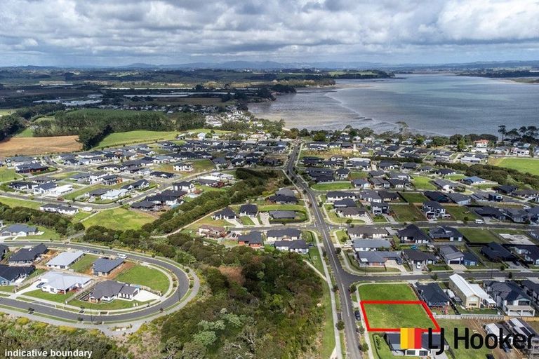 Photo of property in 35 Dame Nganeko Drive, Glenbrook, 2681