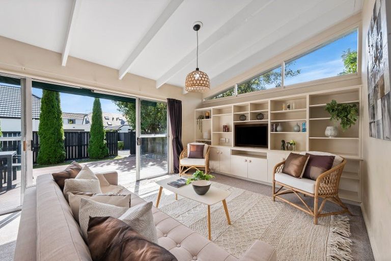 Photo of property in 59 Bryndwr Road, Bryndwr, Christchurch, 8052