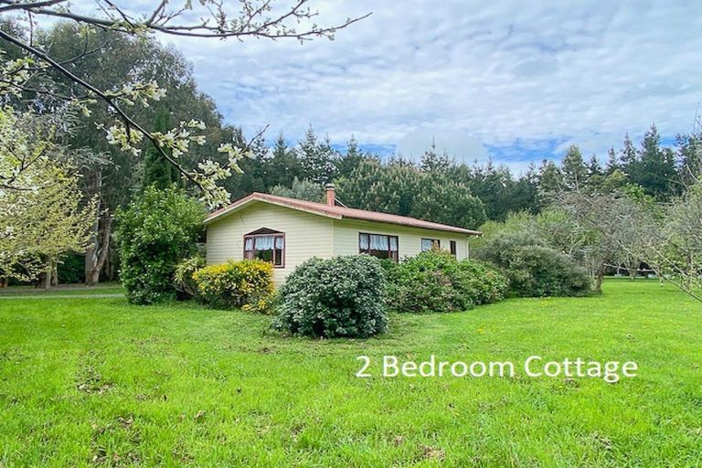 Photo of property in 265 No 1 Line, Tauwharenikau, Featherston, 5771