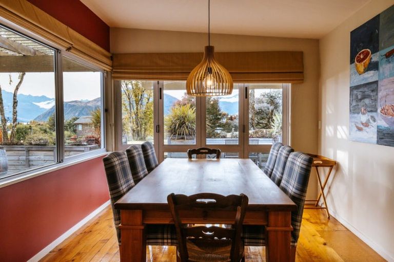 Photo of property in 3 Beech Street, Wanaka, 9305