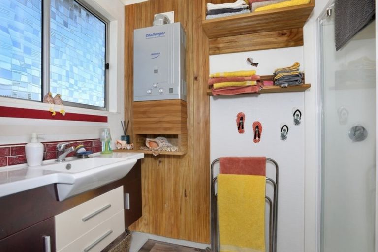 Photo of property in 14 Ngareta Street, Marton, 4710