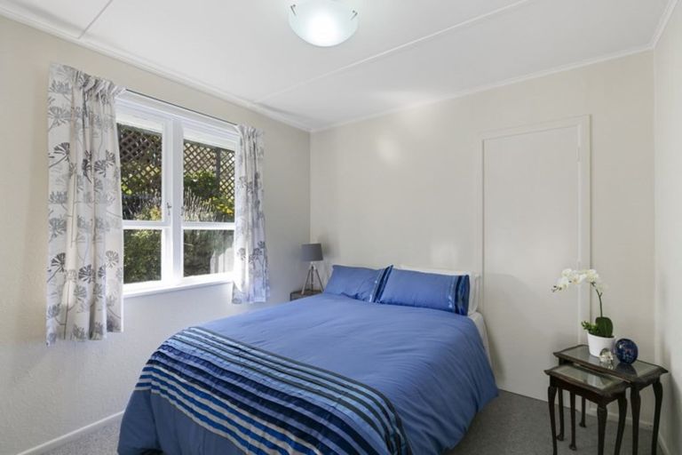 Photo of property in 9 Ahuriri Street, Strathmore Park, Wellington, 6022