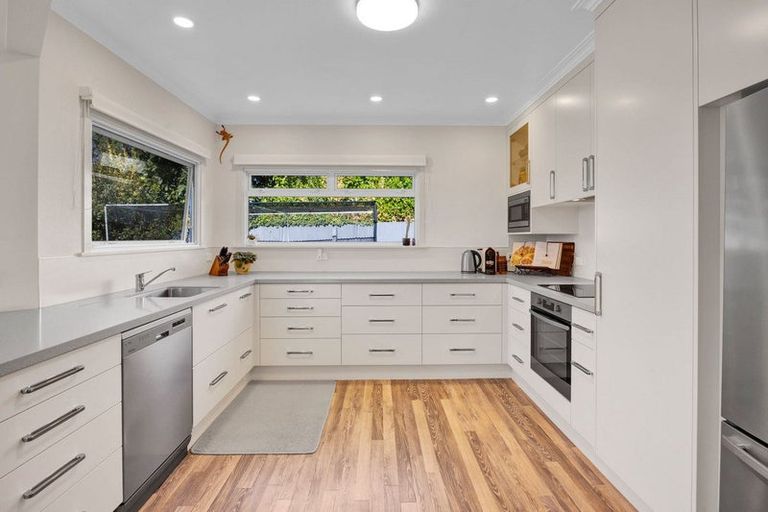 Photo of property in 15 Caplen Street, Hawera, 4610