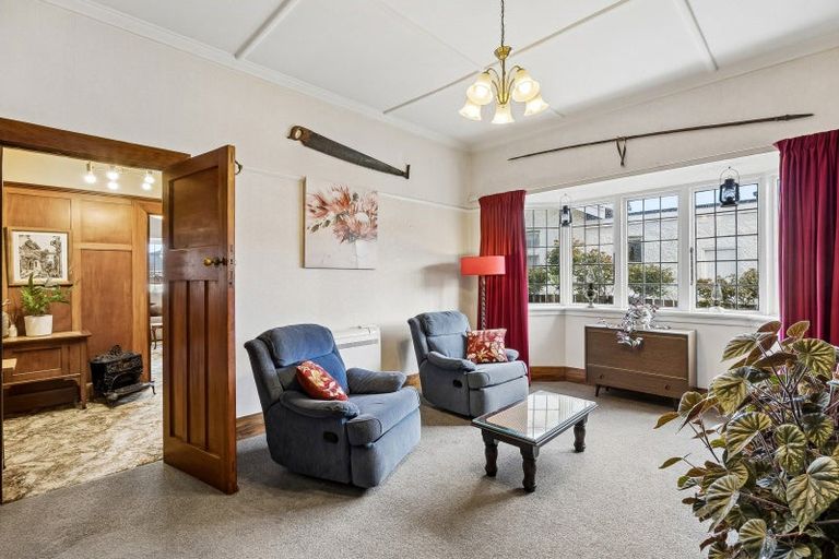 Photo of property in 58 Hargest Crescent, Saint Kilda, Dunedin, 9012