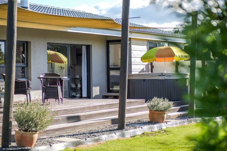 Photo of property in 38 Riddell Road, Kerikeri, 0230