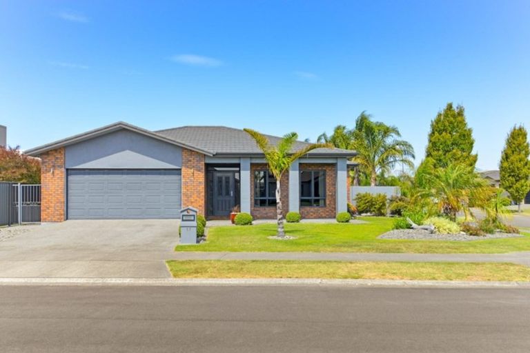 Photo of property in 17 Akaroa Road, Poraiti, Napier, 4112
