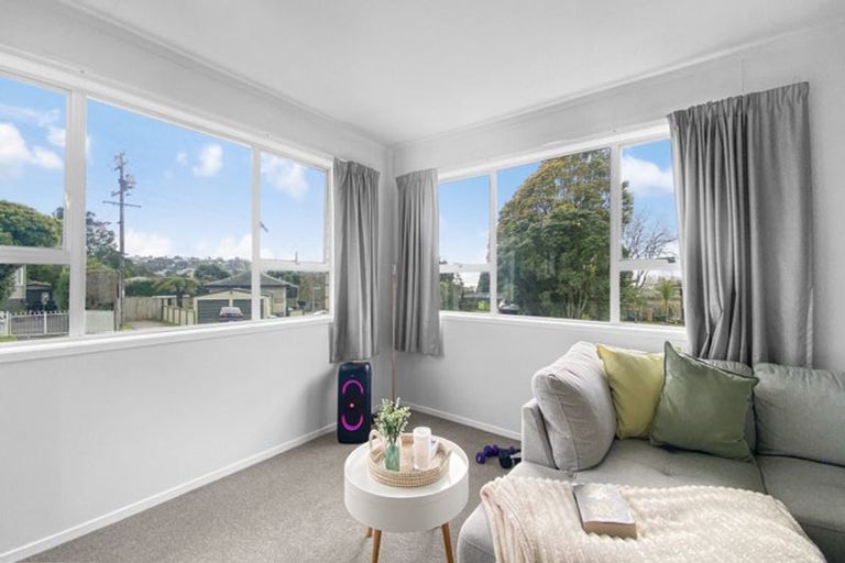 Photo of property in 345 Royal Road, Massey, Auckland, 0614