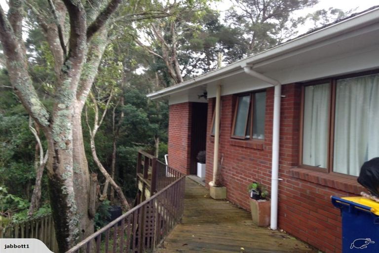 Photo of property in 2/17 Paris Place, Birkenhead, Auckland, 0626